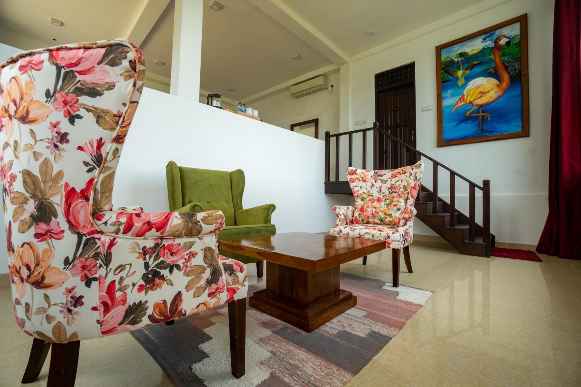 Shanthi Uyana Kandy Exterior photo